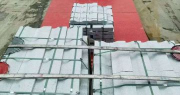 银川 芝麻白仿形加直形路沿石出货日常