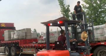 银川 黄金麻冰裂纹，地铺石装车