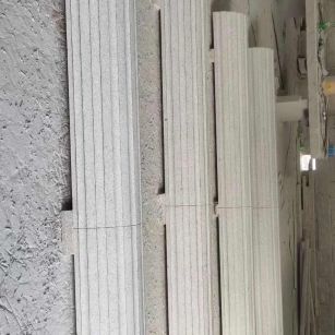 银川 花岗岩厂家带你看白麻花岗岩门楼大柱柱皮