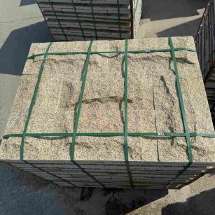 银川 黄金麻花岗岩石材自然面蘑菇石成品