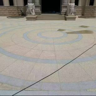 银川 黄金麻芝麻灰花岗岩石材地铺拼接效果