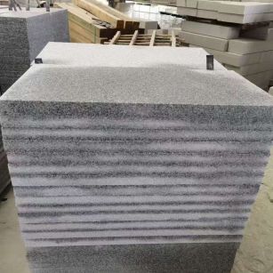 银川 芝麻白5公分火烧地铺成品，900*400，规格可定制