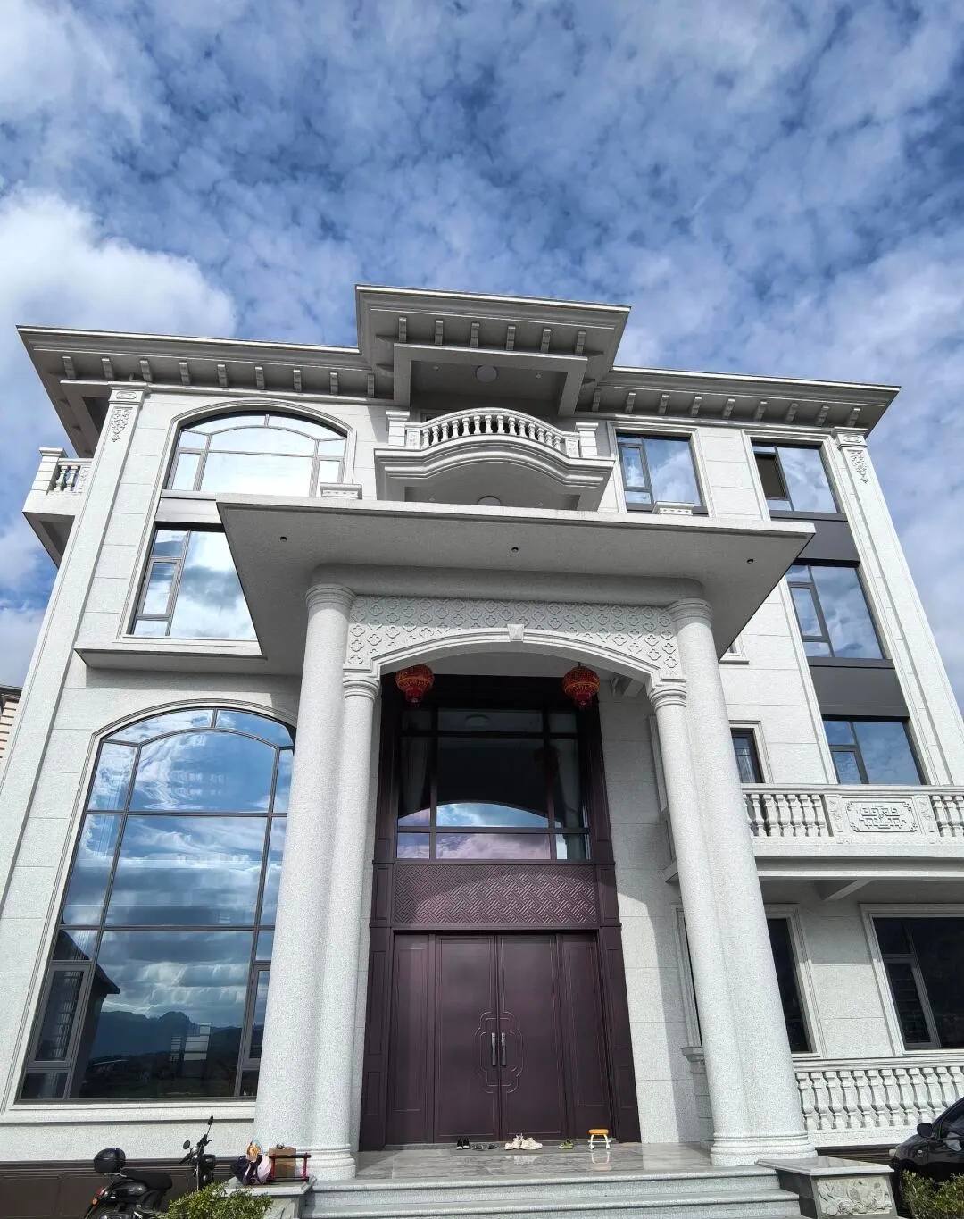 银川白麻别墅外墙干挂石材效果示例