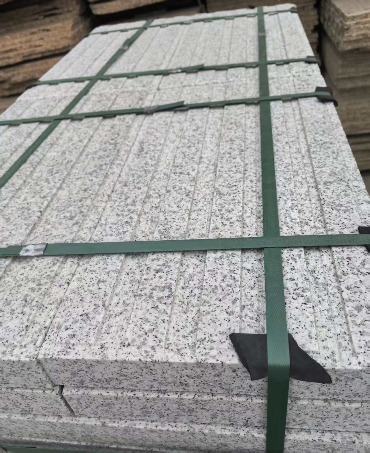 银川 白麻花岗岩直行盲道石，盲条，地铺石