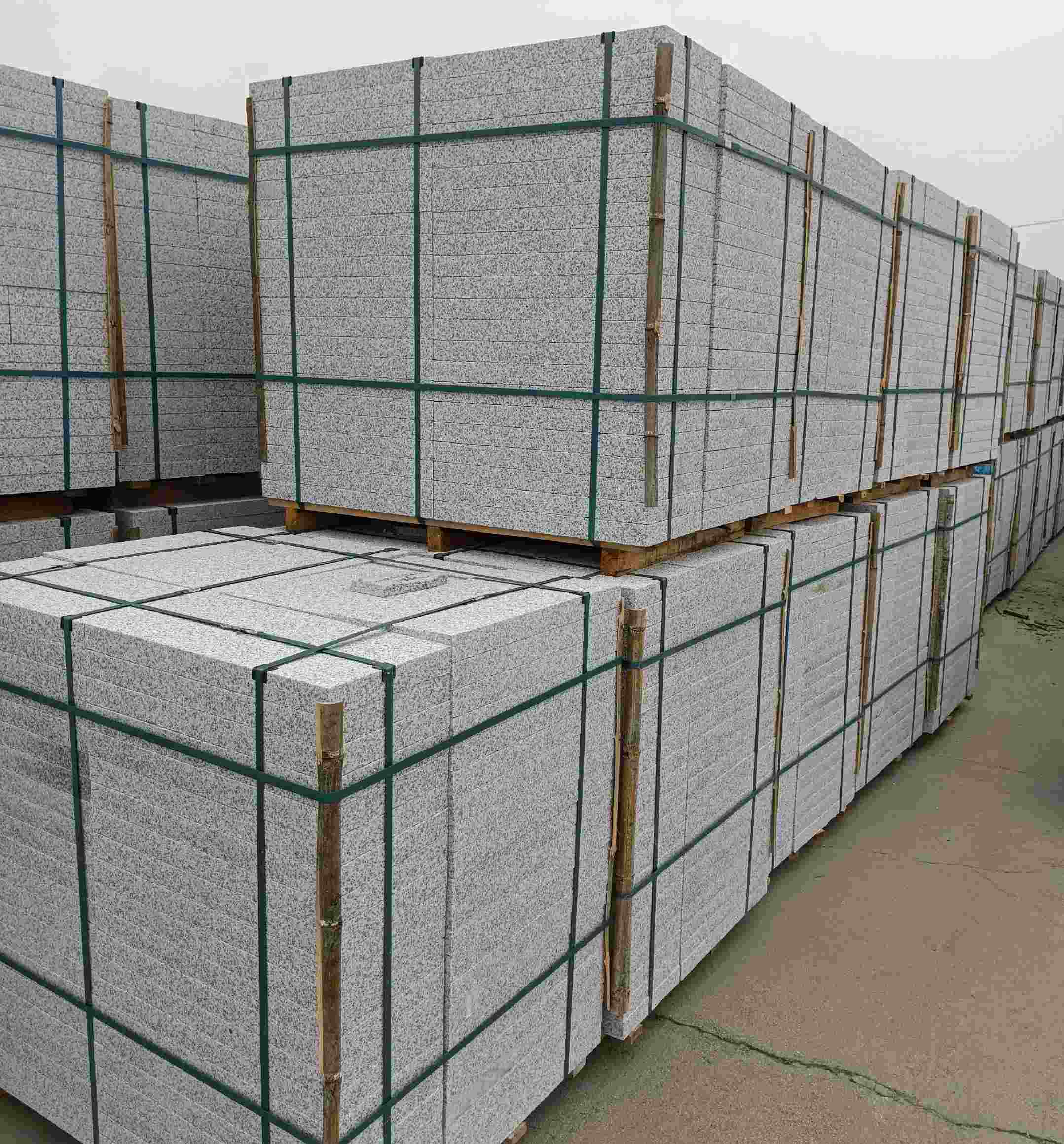 银川 白麻花岗岩石材荔枝面地铺石（300*600*50）