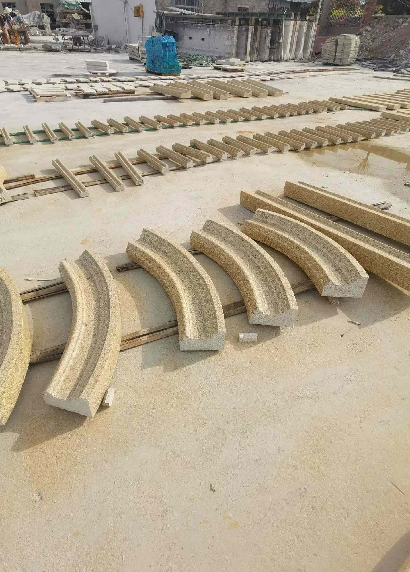 银川 黄金麻花岗岩别墅线条