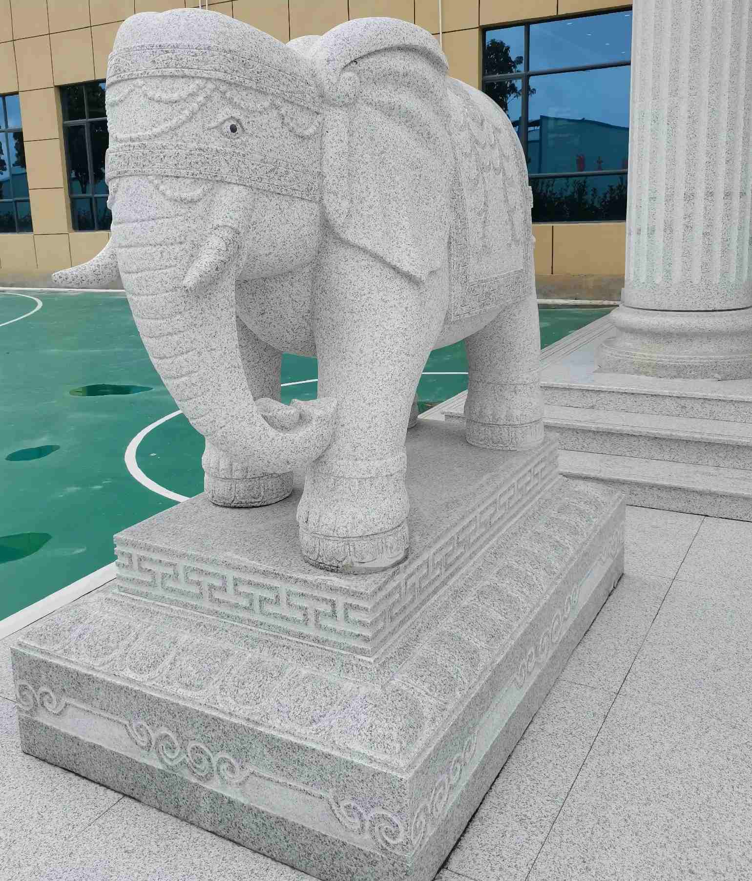 银川 白麻花岗岩动物异形石雕-大象