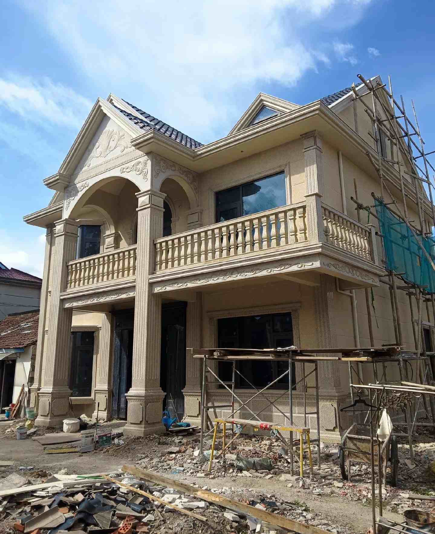 银川 黄金麻花岗岩石材私人别墅雕花门楼柱阳台栏杆