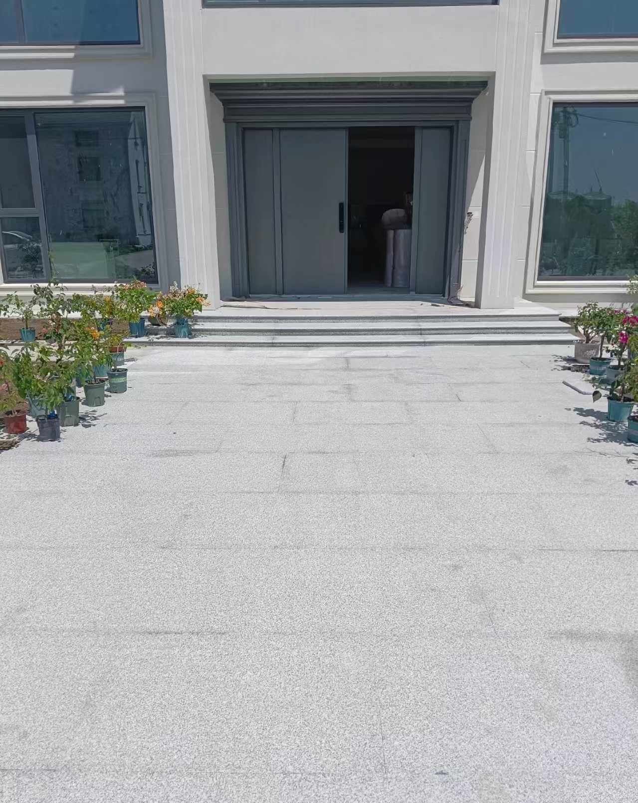 银川 芝麻白花岗岩地铺石地面铺装