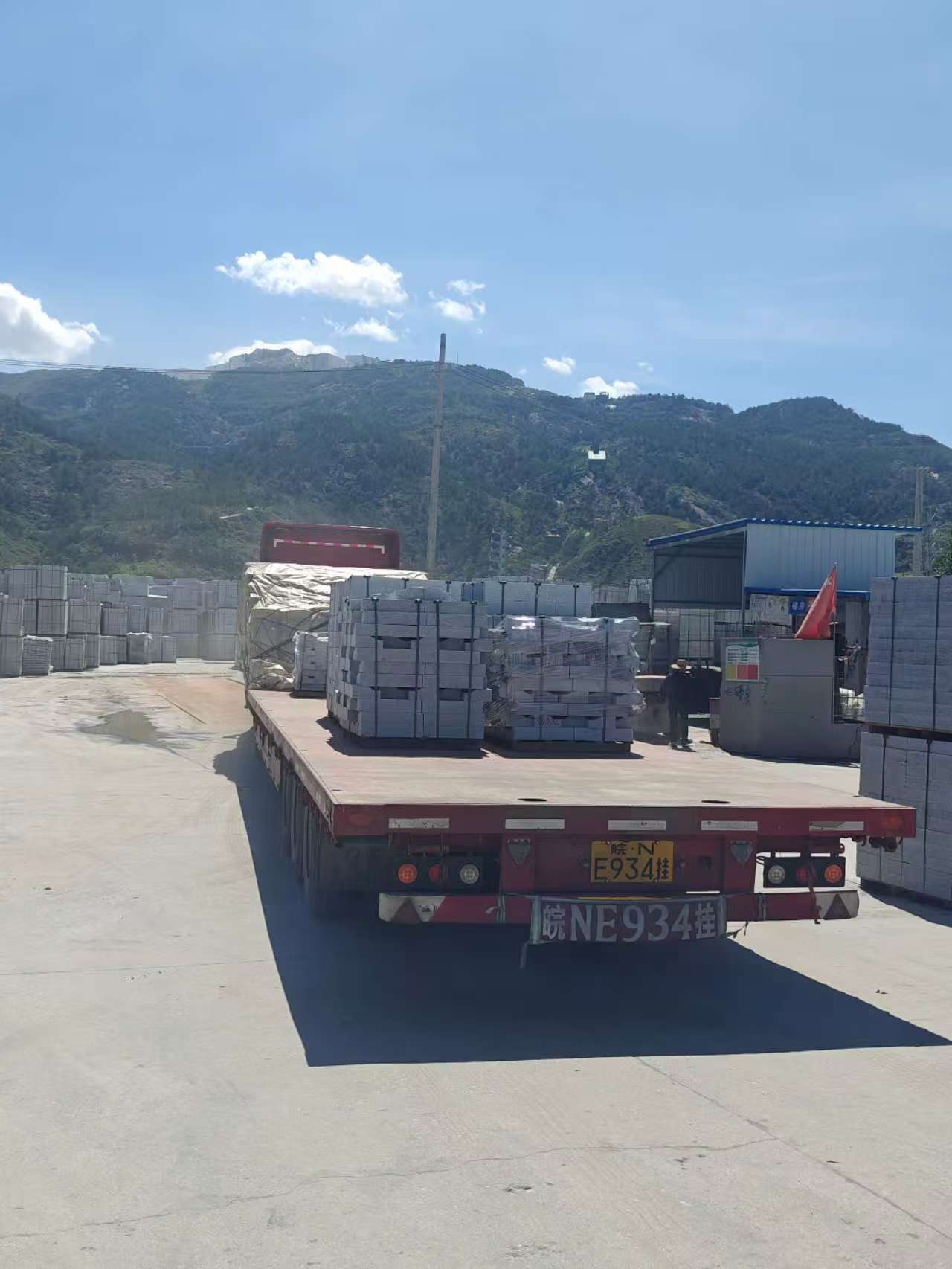 银川 芝麻白仿形路沿石，直形路沿石