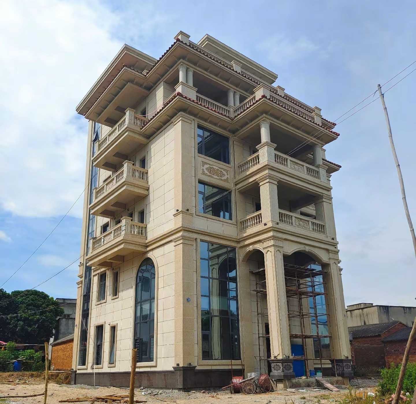 银川 黄金麻花岗岩石材别墅外墙干挂搭配（雕花栏杆花瓶柱门楼罗马柱）